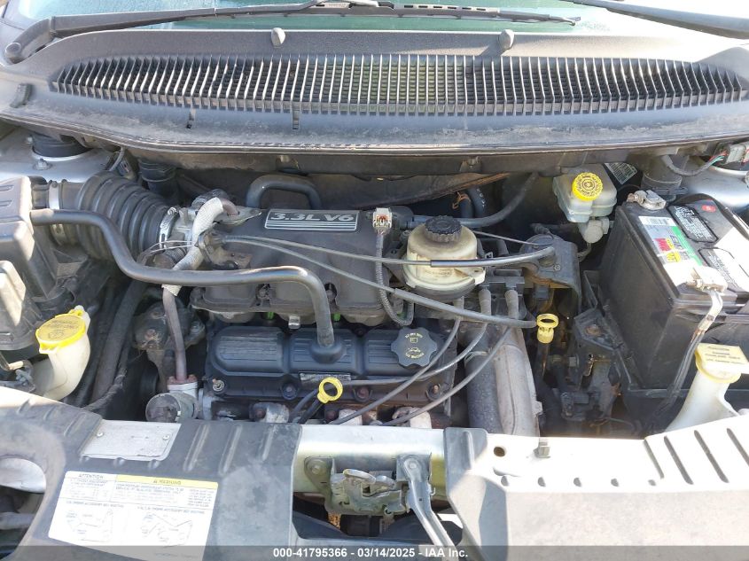 2005 Chrysler Town & Country VIN: 1C4GP45R35B227607 Lot: 41795366