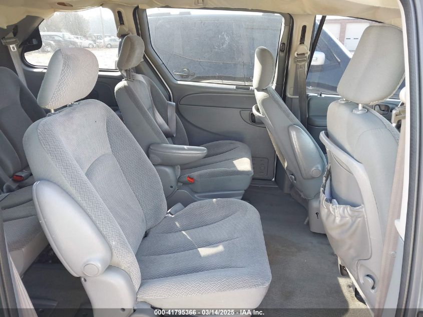 2005 Chrysler Town & Country VIN: 1C4GP45R35B227607 Lot: 41795366