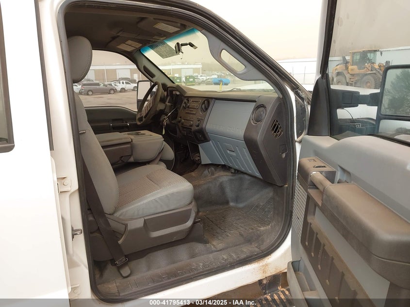 2011 FORD F-250 VIN: 1FT7W2B64BEB04331