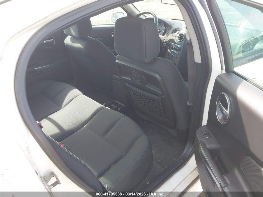 2006 PONTIAC GRAND PRIX VIN: 2G2WP552861105576