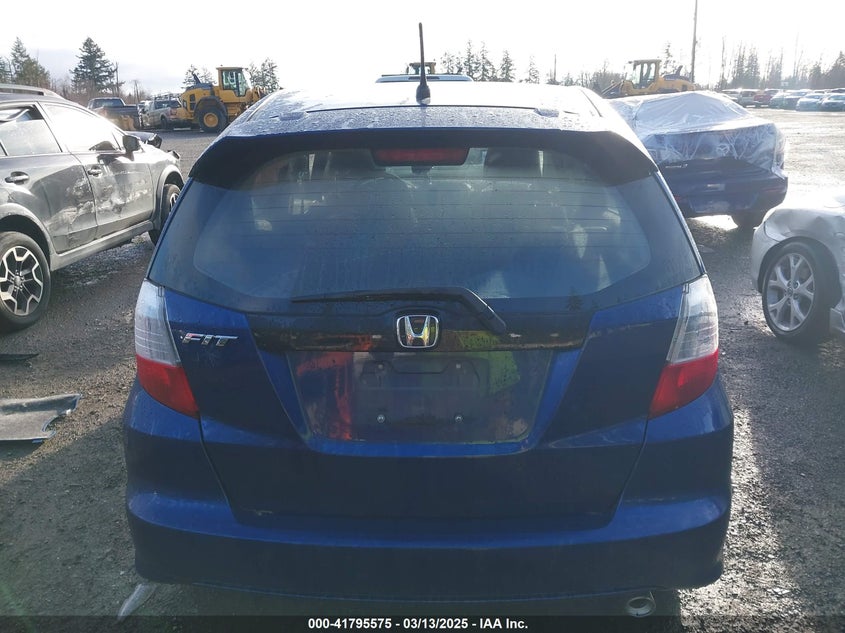 2013 HONDA FIT SPORT - JHMGE8H55DC033478