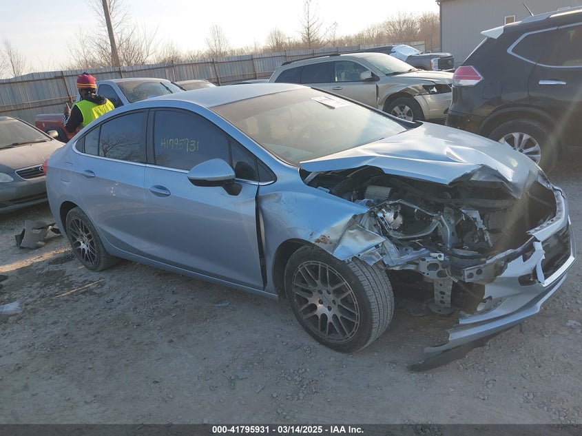 2017 CHEVROLET CRUZE VIN: 1G1BE5SM4H7137171