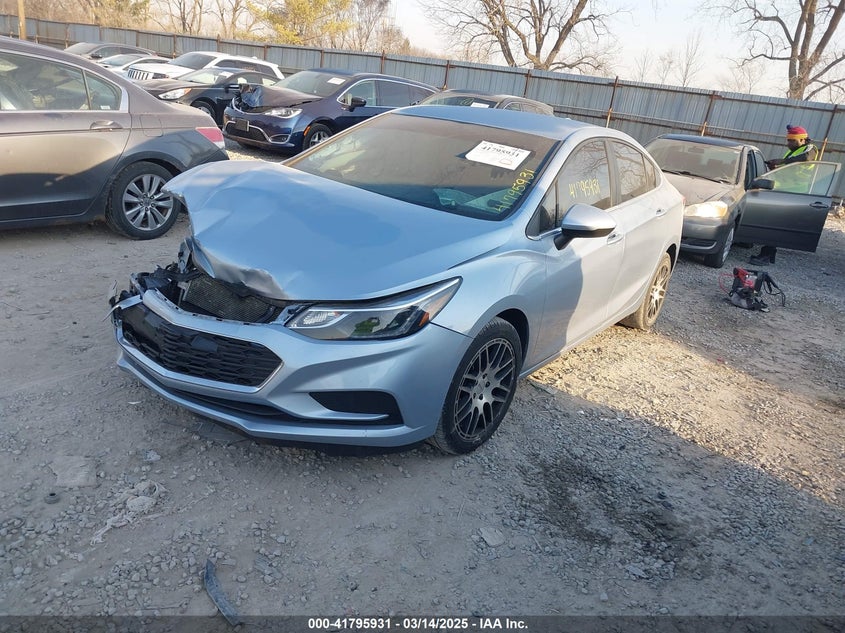 2017 CHEVROLET CRUZE VIN: 1G1BE5SM4H7137171