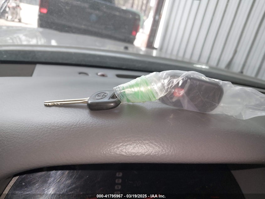 2006 TOYOTA CAMRY VIN: 4T1BE30K26U683202