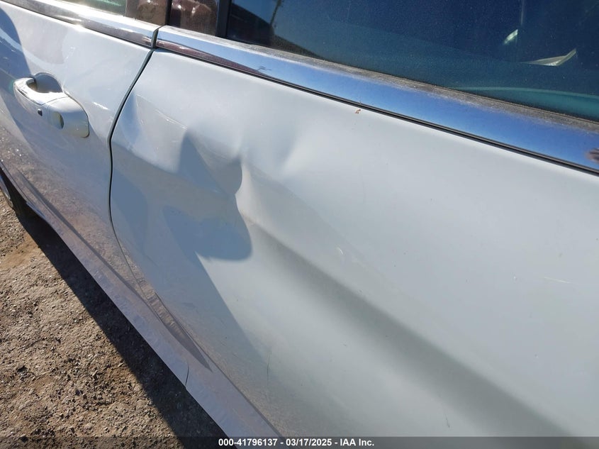 2015 CHRYSLER 200 C - 1C3CCCCB9FN564247