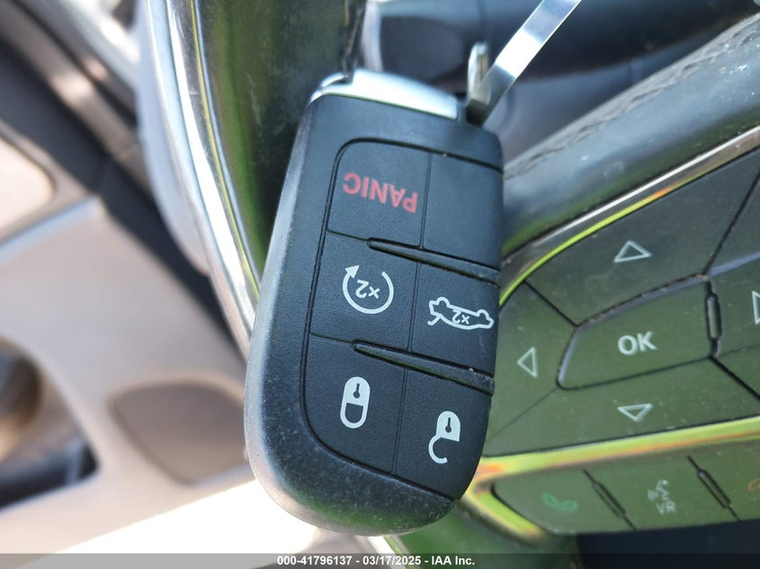 2015 CHRYSLER 200 C - 1C3CCCCB9FN564247