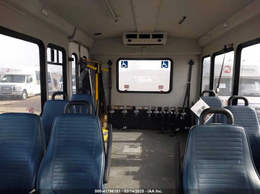 2019 Ford E-450 Cutaway VIN: 1FDFE4FS7KDC32033 Lot: 41796181