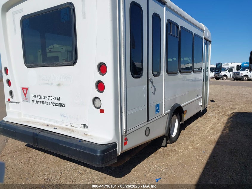 2019 FORD E-450 CUTAWAY N/A N/A
