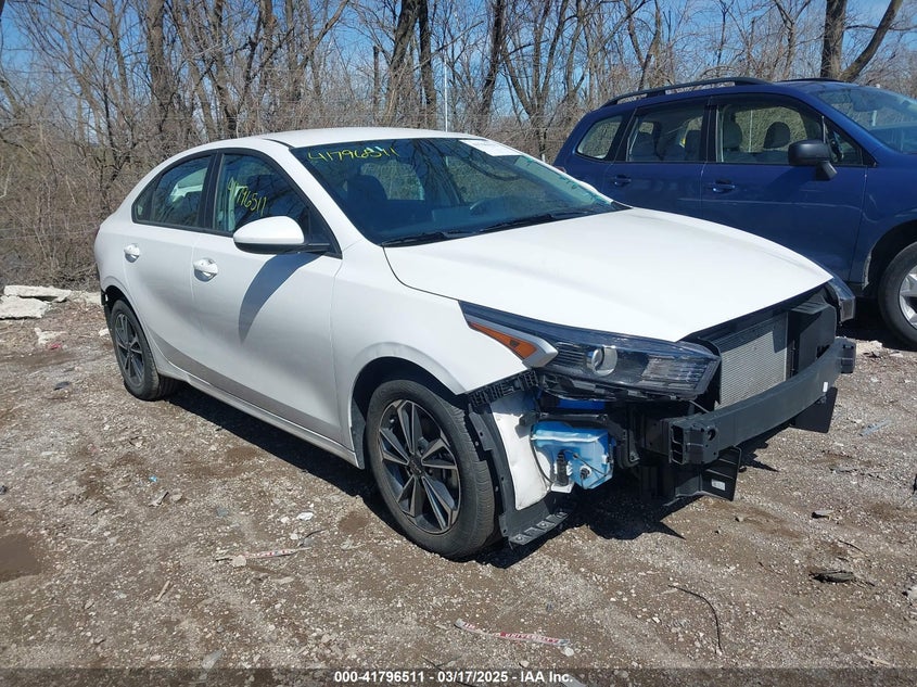 2024 KIA FORTE VIN: 3KPF24AD1RE757040
