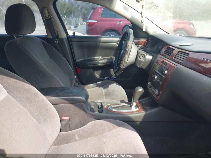 2011 CHEVROLET IMPALA VIN: 2G1WG5EK6B1124738
