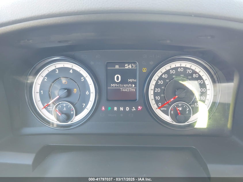2019 RAM 1500 CLASSIC VIN: 1C6RR7KT7KS692902