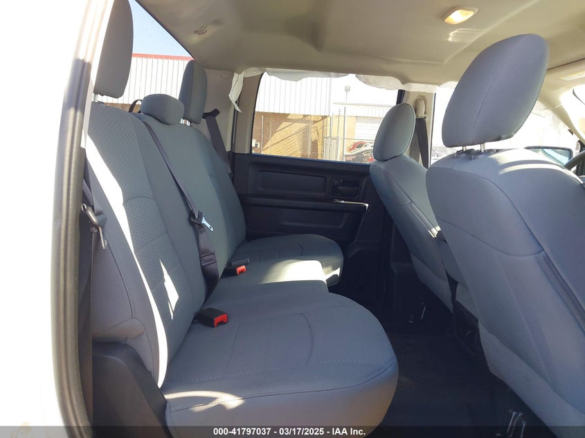 2019 RAM 1500 CLASSIC VIN: 1C6RR7KT7KS692902