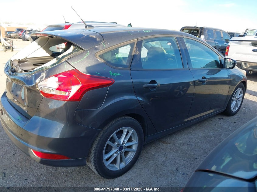 2015 FORD FOCUS SE - 1FADP3K26FL281960