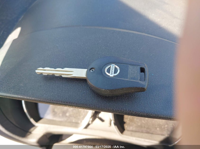 2014 NISSAN VERSA NOTE VIN: 3N1CE2CP1EL396617