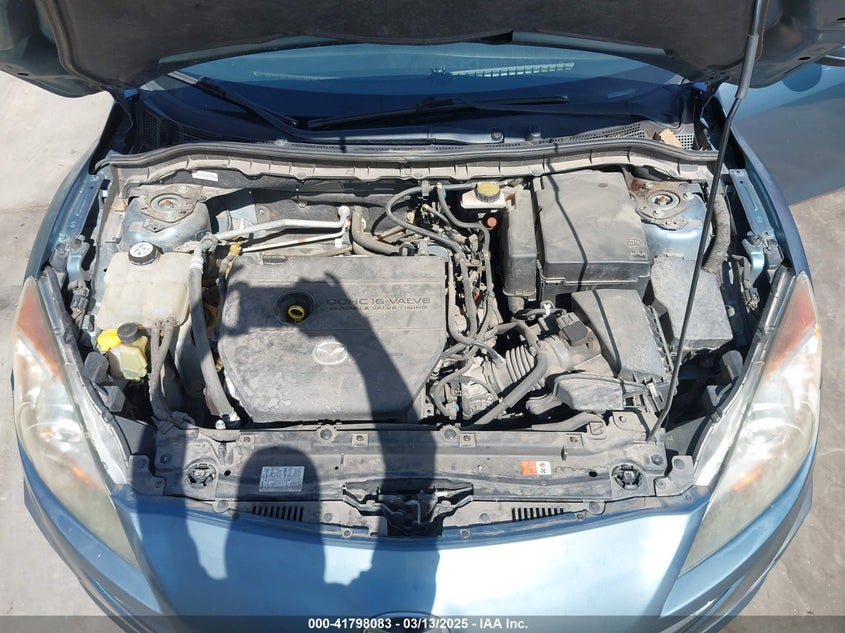 2011 MAZDA MAZDA3 VIN: JM1BL1U68B1419411