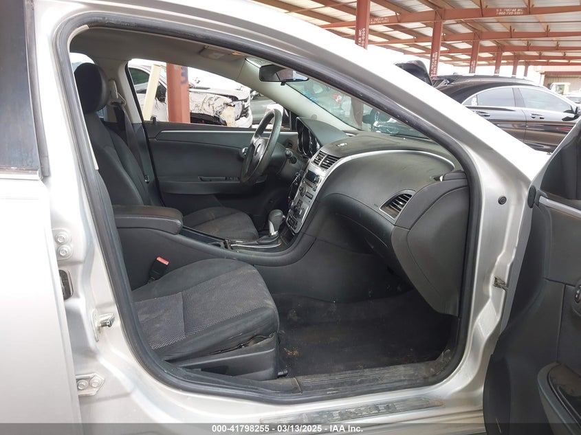 2011 CHEVROLET MALIBU VIN: 1G1ZC5EUXBF104124