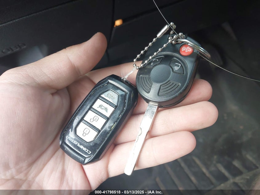 2014 FORD ESCAPE VIN: 1FMCU9G9XEUB46833