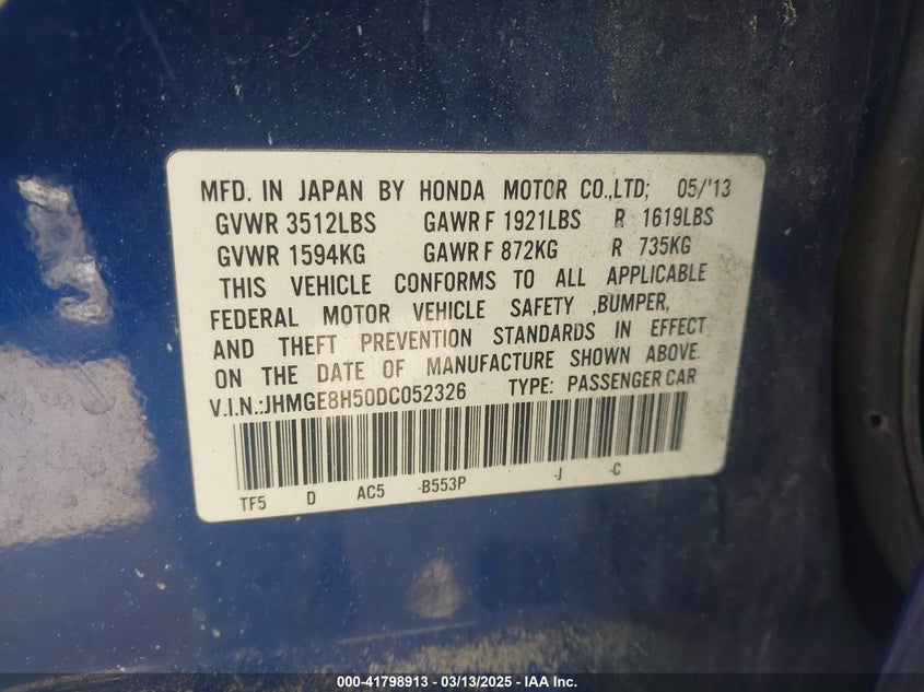 2013 HONDA FIT VIN: JHMGE8H50DC052326