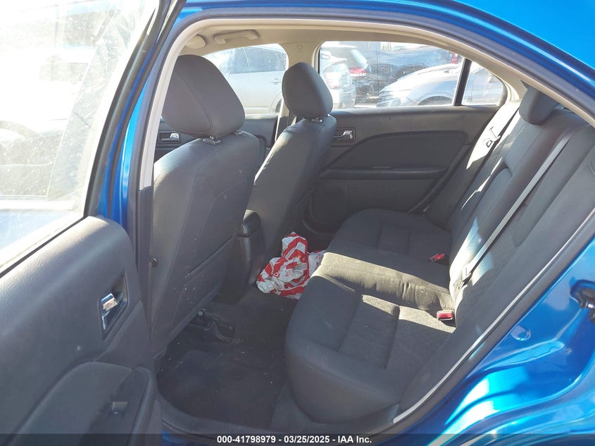 2011 FORD FUSION VIN: 3FAHP0HA8BR239087