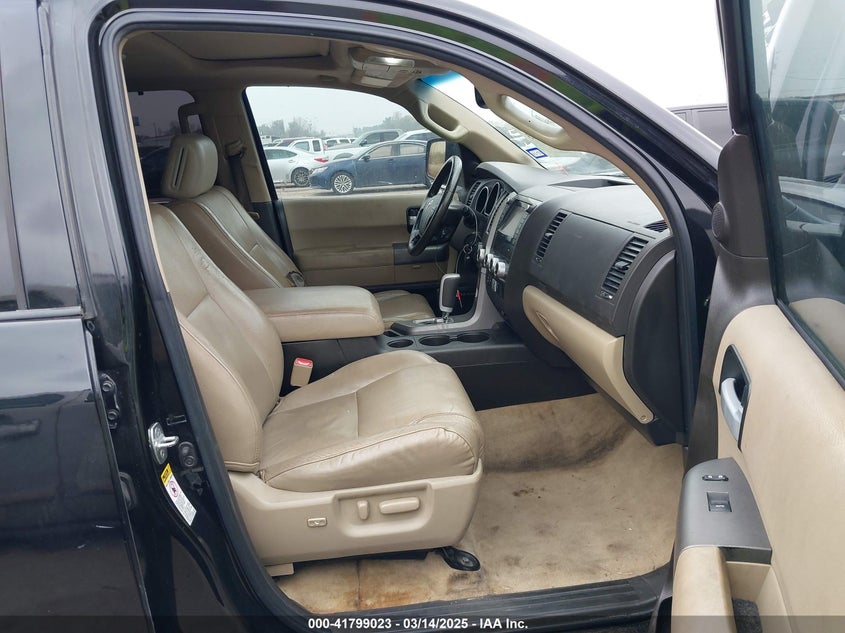 2011 TOYOTA SEQUOIA VIN: 5TDKY5G17BS032750