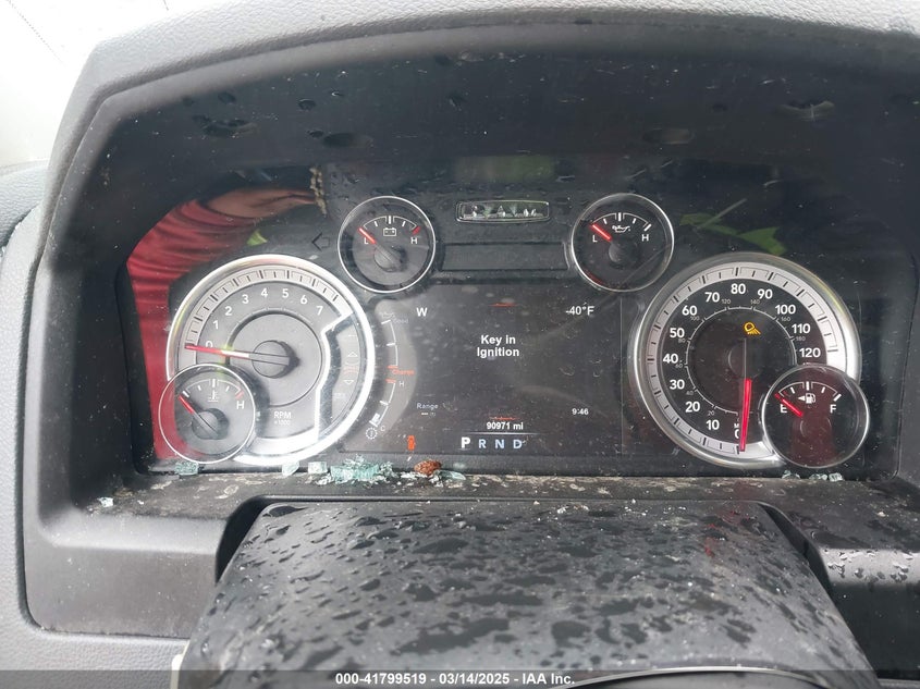 2019 RAM 1500 CLASSIC VIN: 1C6RR6TT5KS512552