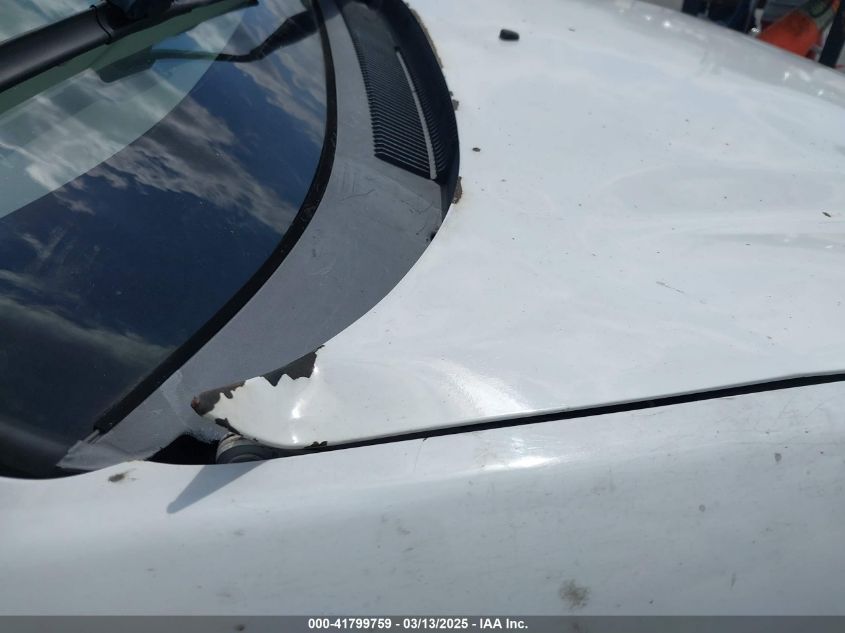 2001 Hyundai Santa Fe 2.7L V6 Gls/2.7L V6 Lx VIN: KM8SC83D41U111346 Lot: 41799759