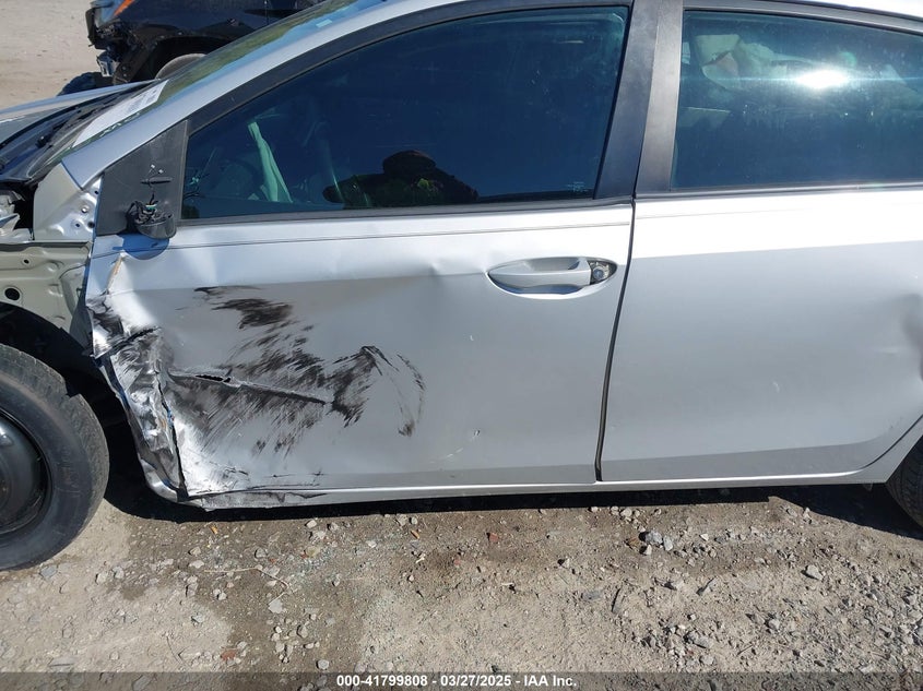 2019 TOYOTA COROLLA VIN: 2T1BURHE8KC201851