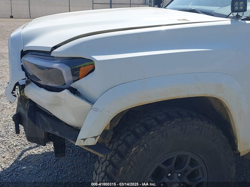 2018 TOYOTA TACOMA SR5 V6 - 3TMCZ5AN9JM176375