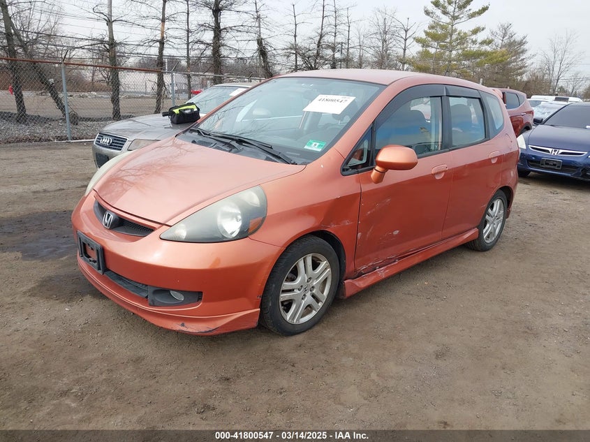 2008 HONDA FIT VIN: JHMGD38698S022185