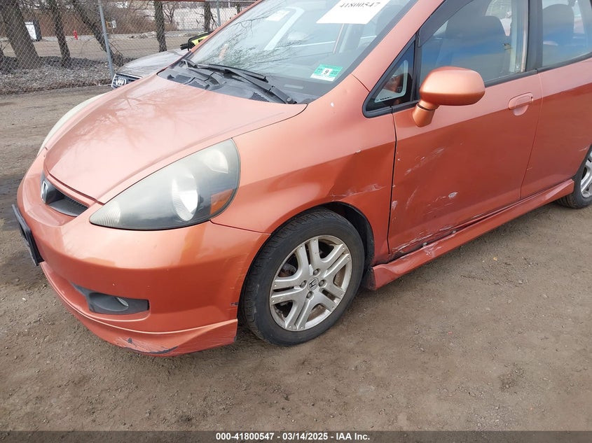 2008 HONDA FIT VIN: JHMGD38698S022185