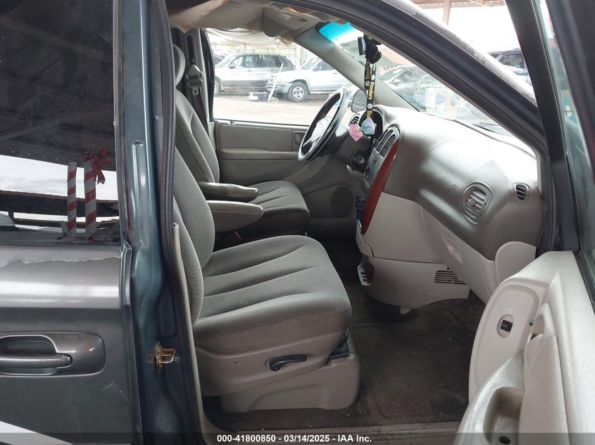 2006 CHRYSLER TOWN & COUNTRY VIN: 1A4GP45R86B645270