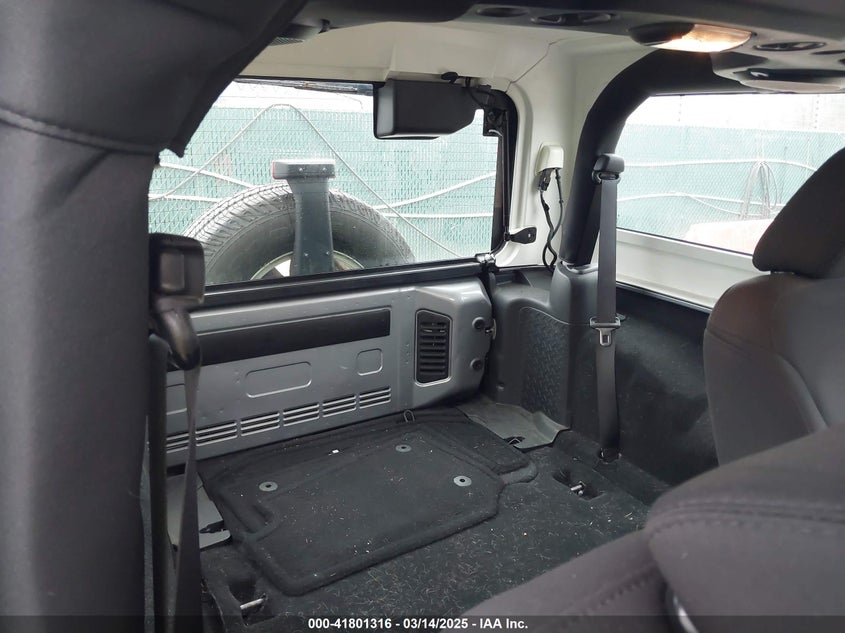 2014 JEEP WRANGLER / VIN: 1C4AJWAG4EL270693