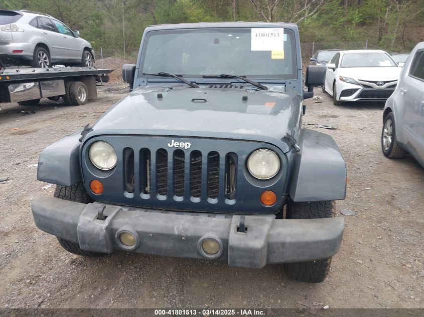 2007 Jeep Wrangler Unlimited Sahara VIN: 1J4GB59197L200251 Lot: 41801513