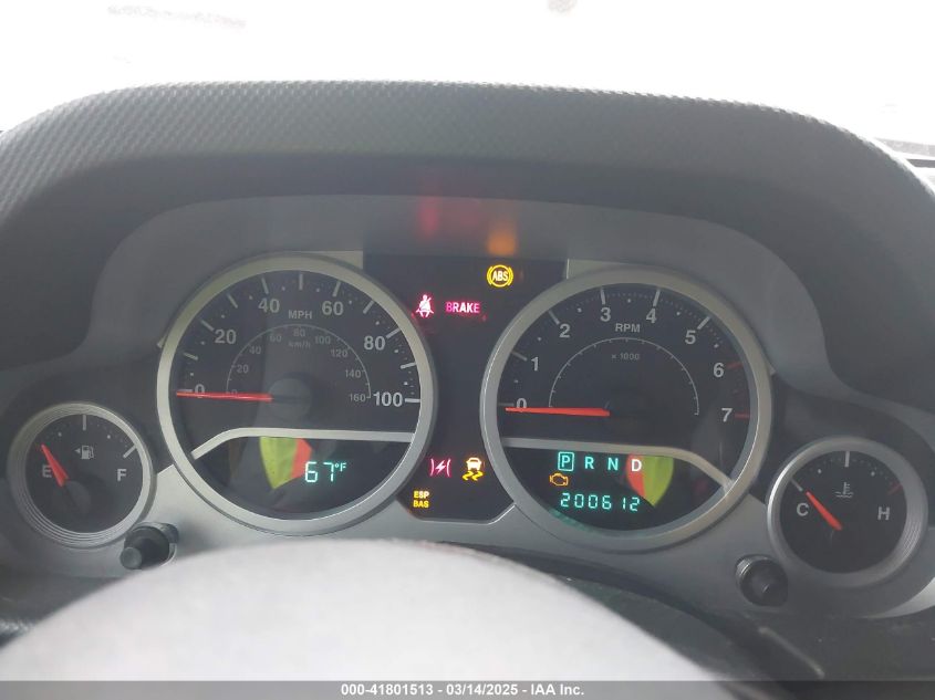 2007 Jeep Wrangler Unlimited Sahara VIN: 1J4GB59197L200251 Lot: 41801513