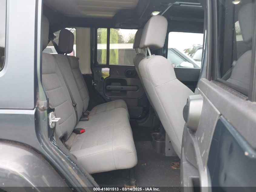 2007 Jeep Wrangler Unlimited Sahara VIN: 1J4GB59197L200251 Lot: 41801513