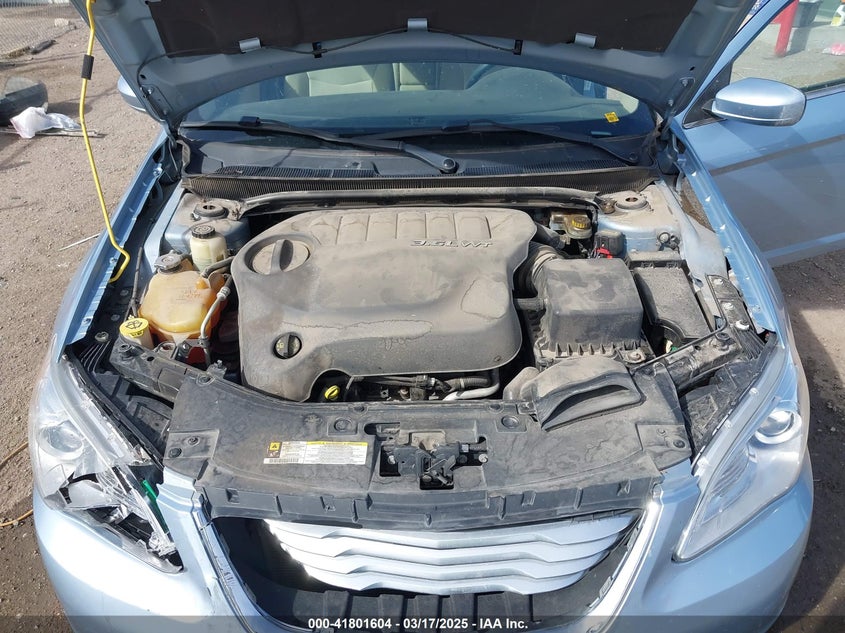 2012 CHRYSLER 200 VIN: 1C3CCBBG5CN328715