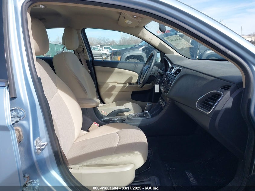 2012 CHRYSLER 200 VIN: 1C3CCBBG5CN328715