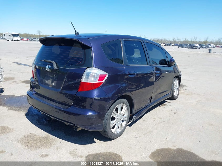 2009 HONDA FIT VIN: JHMGE88479S007307