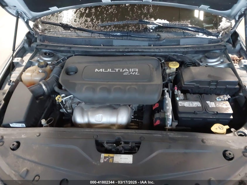 2015 Chrysler 200 Limited VIN: 1C3CCCAB7FN742465 Lot: 41802344