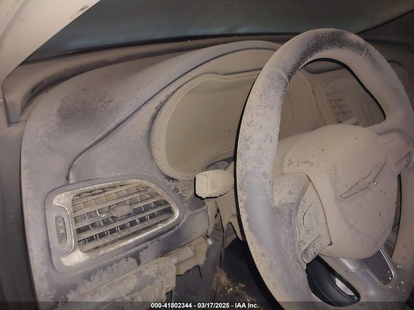 2015 Chrysler 200 Limited VIN: 1C3CCCAB7FN742465 Lot: 41802344