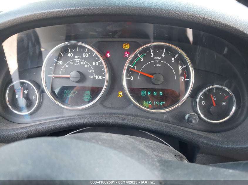 2015 JEEP WRANGLER UNLIMITED SAHARA - 1C4HJWEG3FL584314