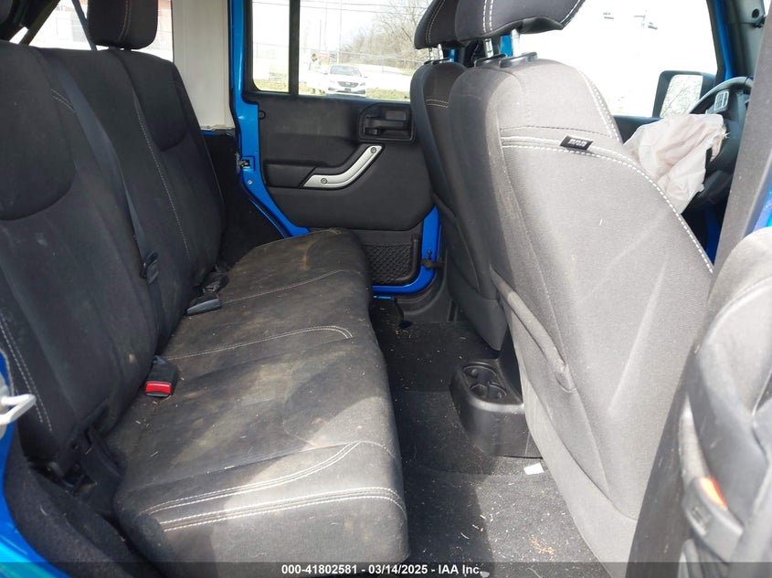 2015 JEEP WRANGLER UNLIMITED SAHARA - 1C4HJWEG3FL584314