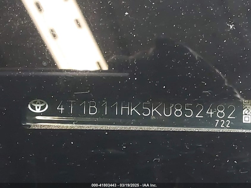2019 TOYOTA CAMRY VIN: 4T1B11HK5KU852482
