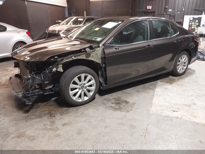 2019 TOYOTA CAMRY VIN: 4T1B11HK5KU852482