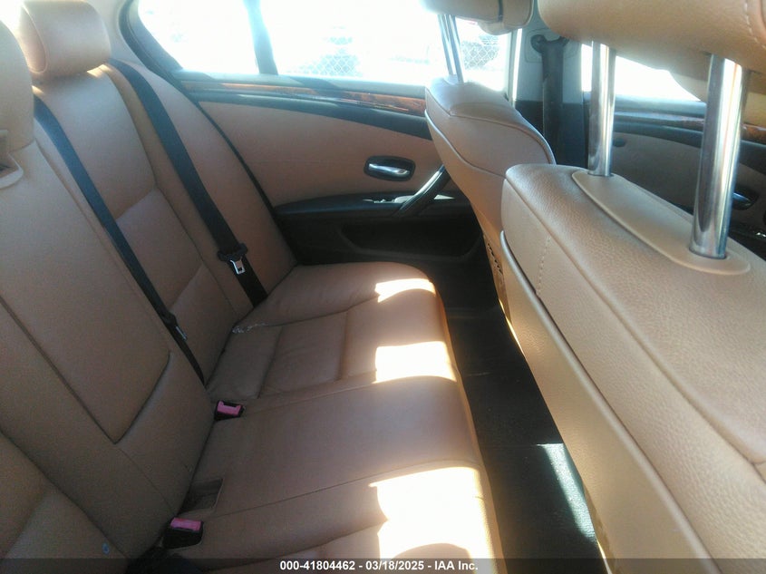 2008 BMW 528I VIN: WBANU53508CT15533