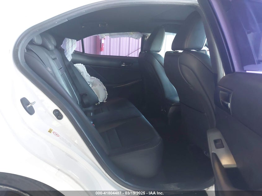 2014 LEXUS IS 250 VIN: JTHBF1D24E5033911