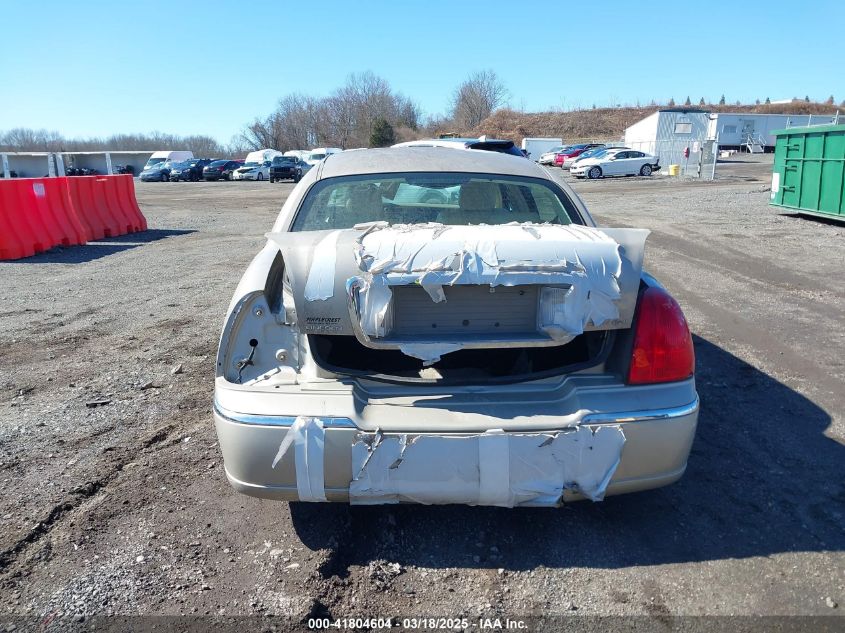 2008 Lincoln Town Car Signature L VIN: 2LNHM85W78X634112 Lot: 41804604