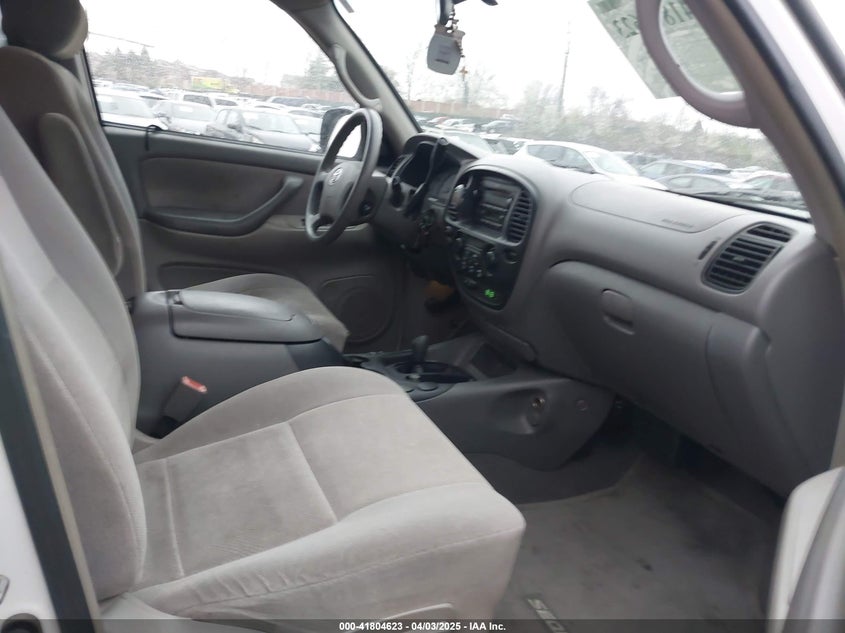 2004 Toyota Sequoia Sr5 V8