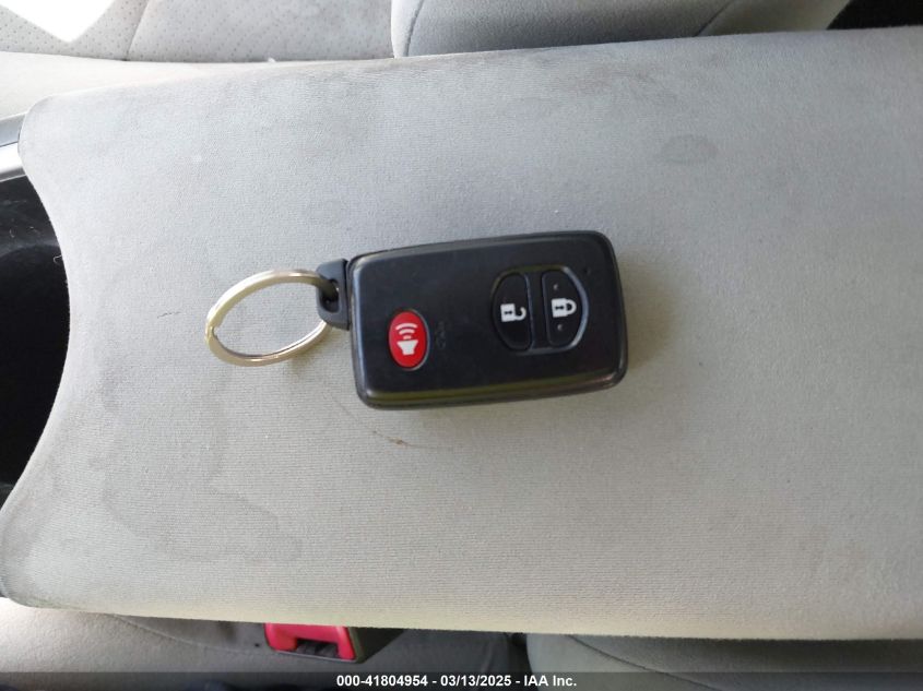 2013 Toyota Prius Two VIN: JTDKN3DU8D5627594 Lot: 41804954