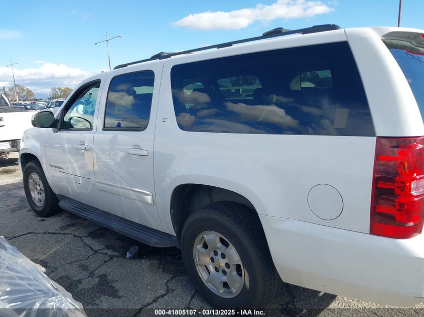 2010 CHEVROLET SUBURBAN VIN: 1GNUCJE05AR210539